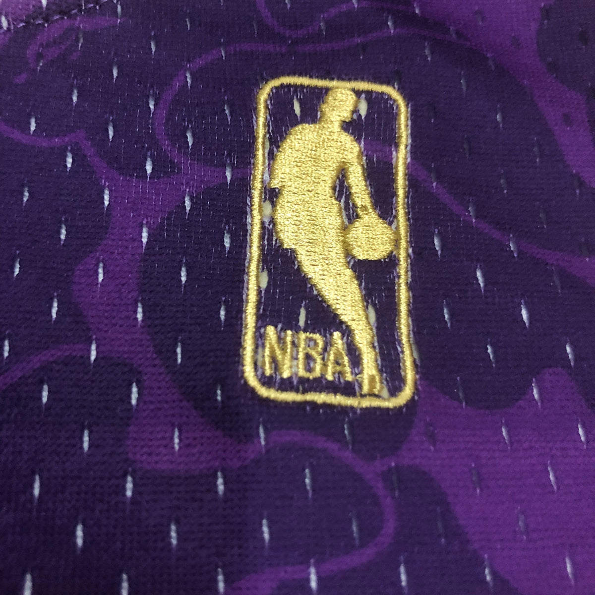 Jersey Swingman BAPE X Los Angeles Lakers Mitchell & Ness Hardwood Classics 1993