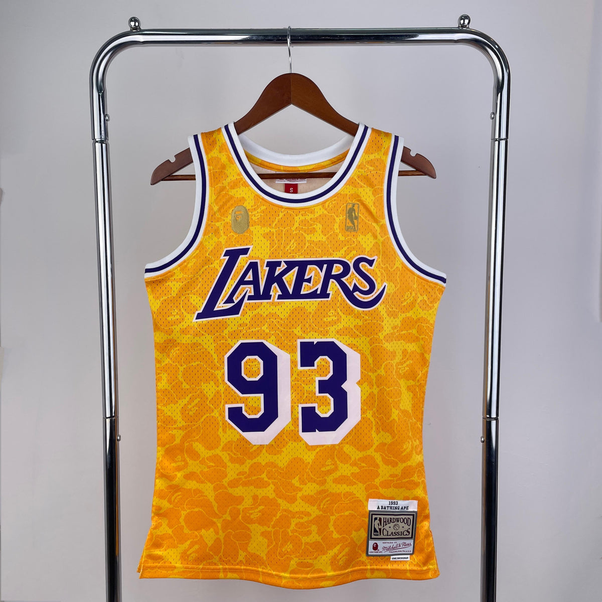 Jersey Swingman BAPE X Los Angeles Lakers Mitchell & Ness Hardwood Classics 1996/97